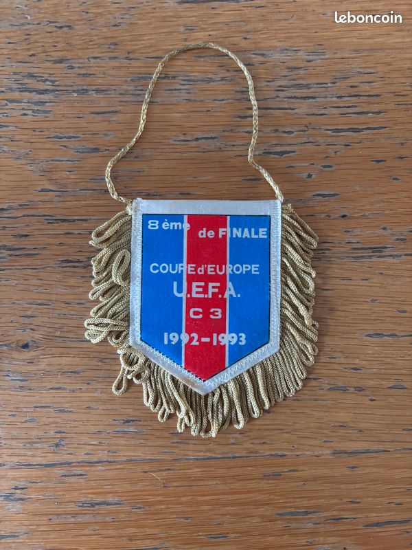 Fanion PSG Vs RSC Anderlecht – Coupe UEFA 1993 – 10x9 Cm – Collection