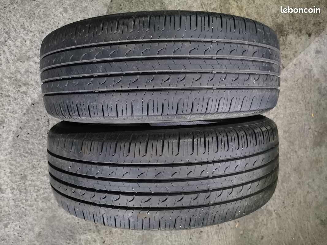 4 Pneus 225/55/19 GoodYear - Équipement auto