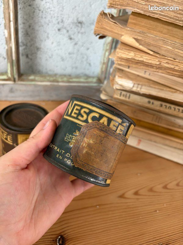 Lot de 2 anciennes boîtes de café Nescafé en métal Nestlé vintage / rétro (image 7)