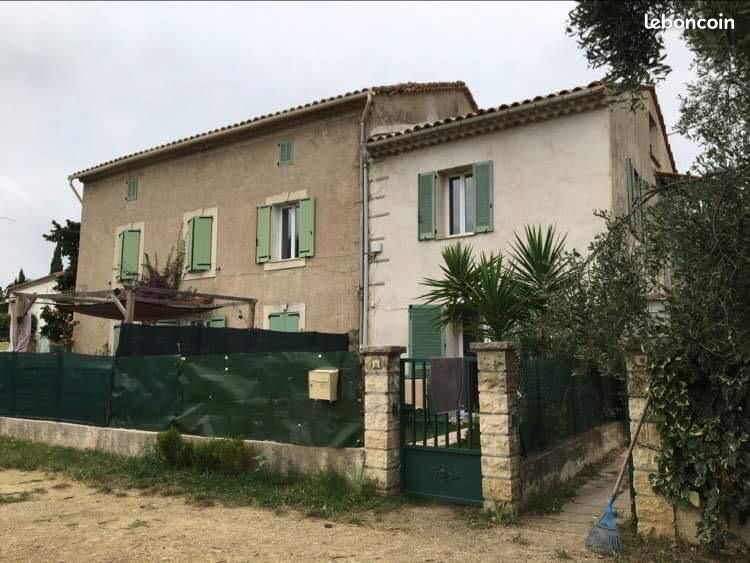 Maison 11 pièces 220 m² · à Châteauneuf-Grasse · 220 m² · 526 000 €