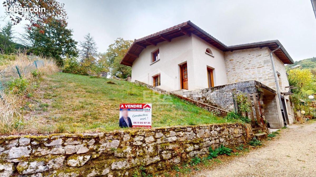 Maison 3 pièces 100 m² · à L'Abergement-de-Varey · 100 m² · 210 000 €