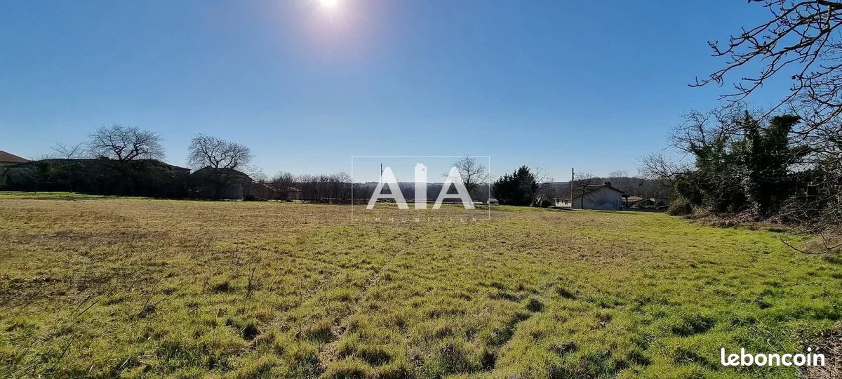 Terrain Aunac · à Aunac-sur-Charente · 40 500 €