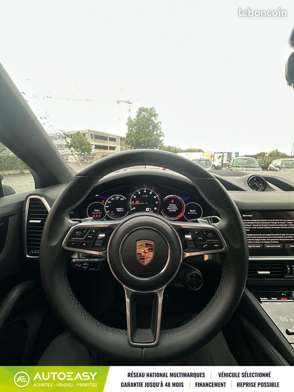 Porsche CAYENNE COUPE 3.0 V6 462ch E-Hybrid Platinum Edition (image 18)