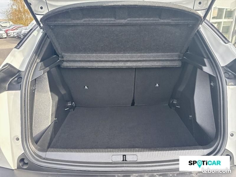 Peugeot 2008 1.5 BlueHDi 110 Active / GPS + CAR PLAY (image 6)