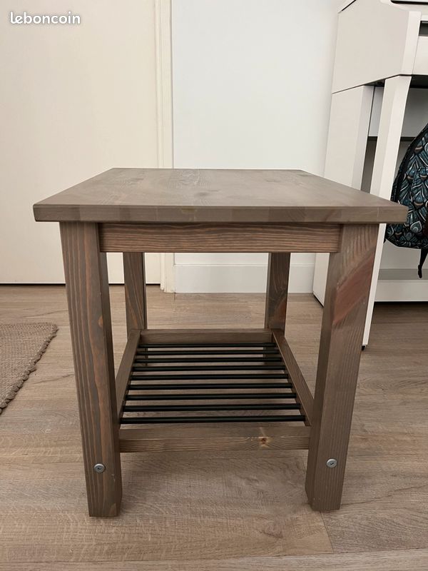 Table de chevet / table d’appoint (image 1)
