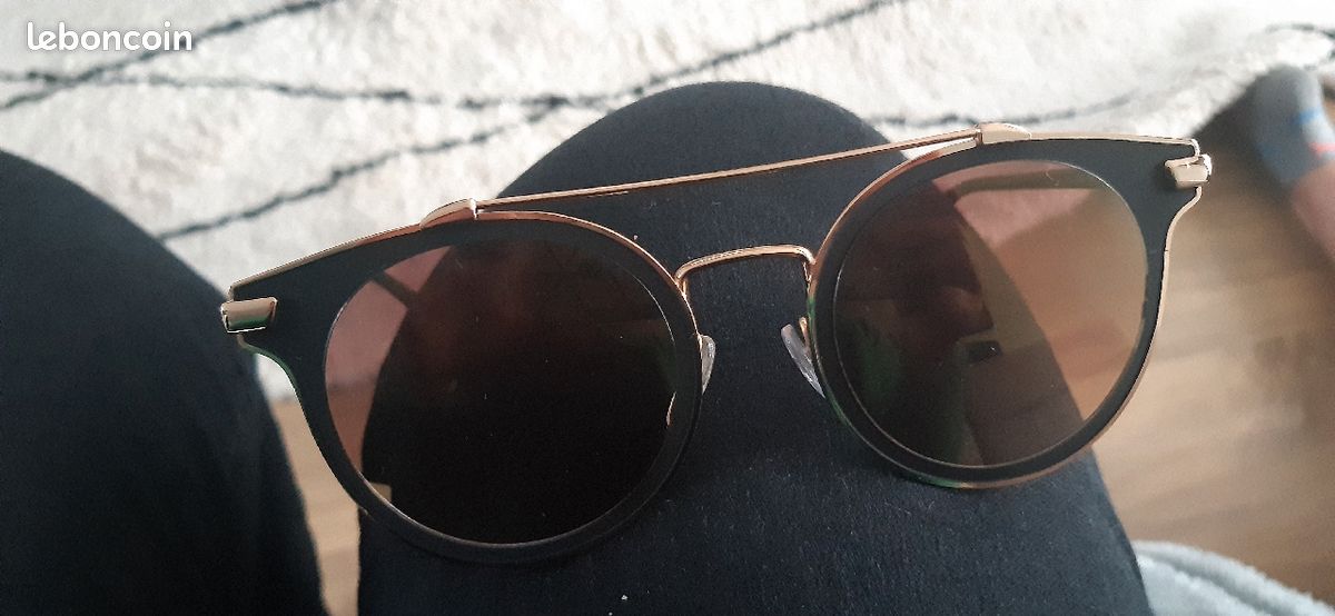 Lunette de soleil femme calviniste klein (image 3)