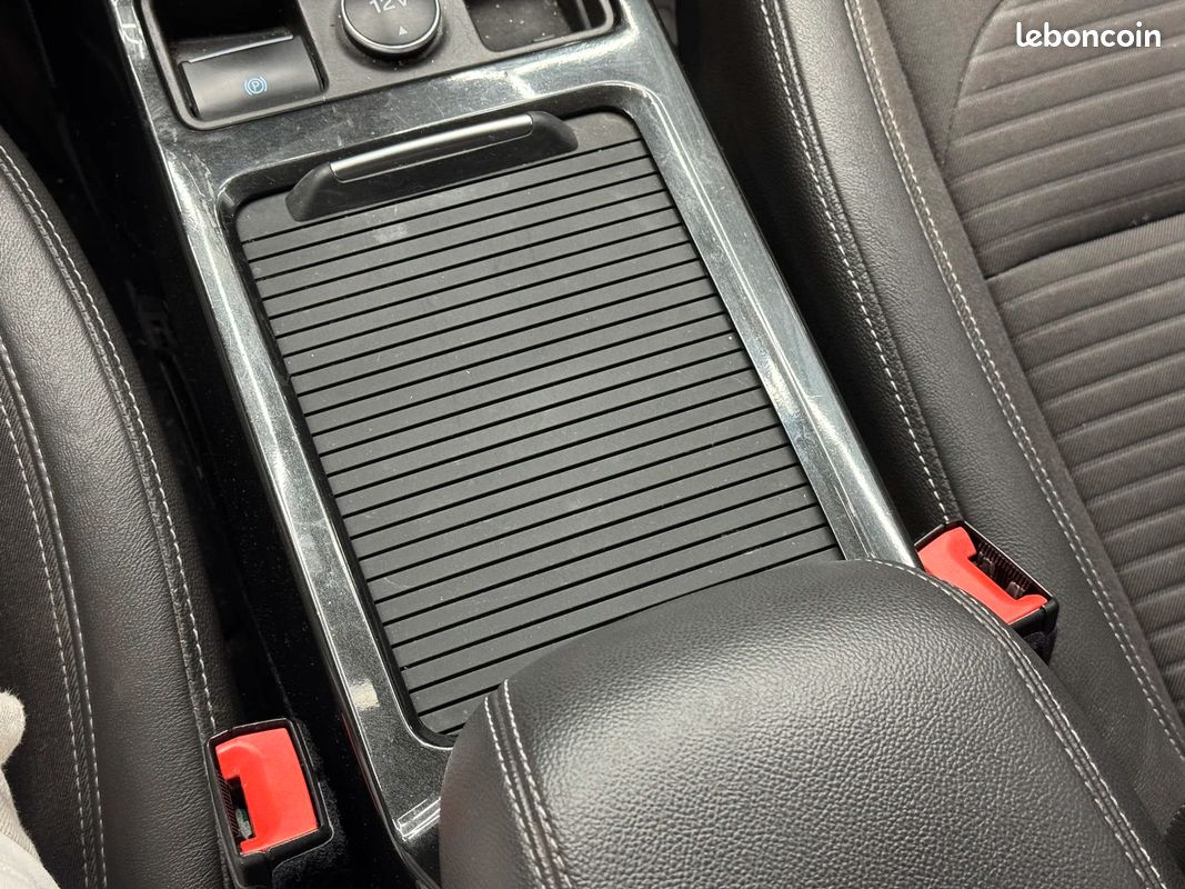 Ford KUGA Executive / CarPlay (image 14)