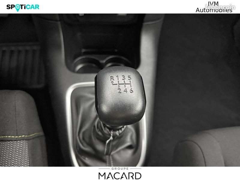 Citroen C3 1.2 PureTech 110ch S&S Shine 124g (image 34)
