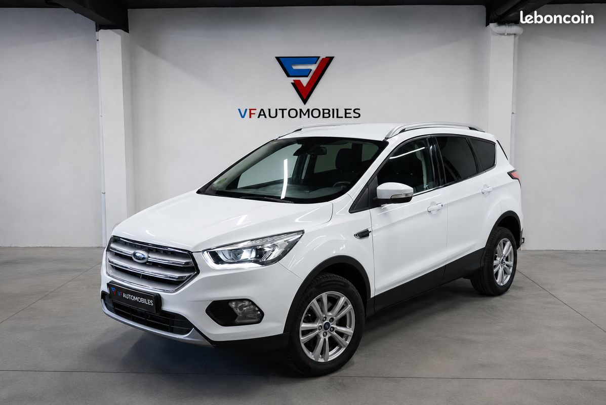 Ford Kuga 1.5 TDCi 120ch Stop&Start Titanium 4x2 (image 3)