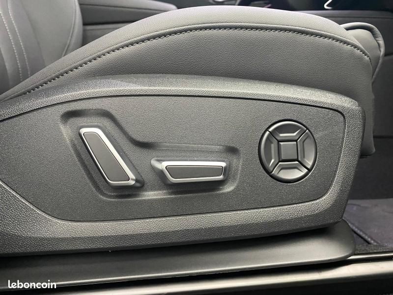 Audi Q3 1.5 e-hybrid 272ch S line S tronic 6 (image 17)