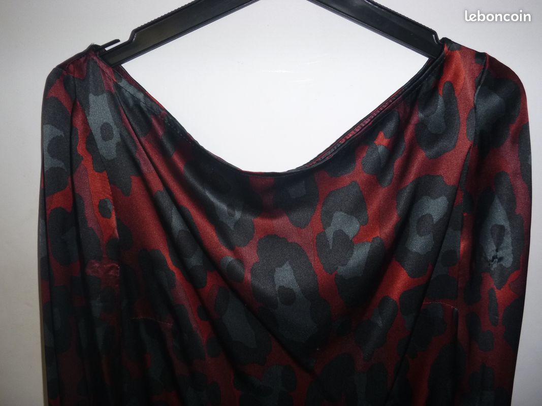 Robe en soie Zara Woman imprimé léopard Vêtements