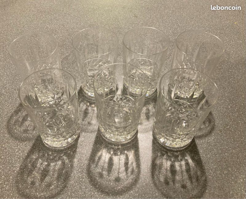 Lot de 7 verres à liqueur en cristal (image 1)