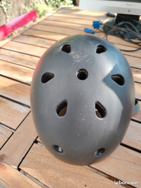 Casque (image 1)
