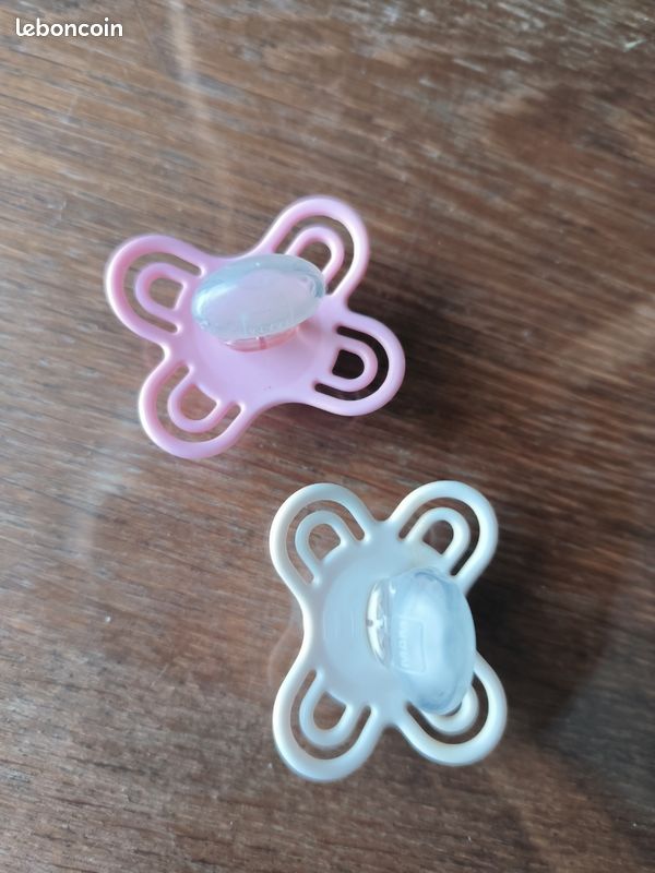Lot de deux sucettes Mam (image 3)
