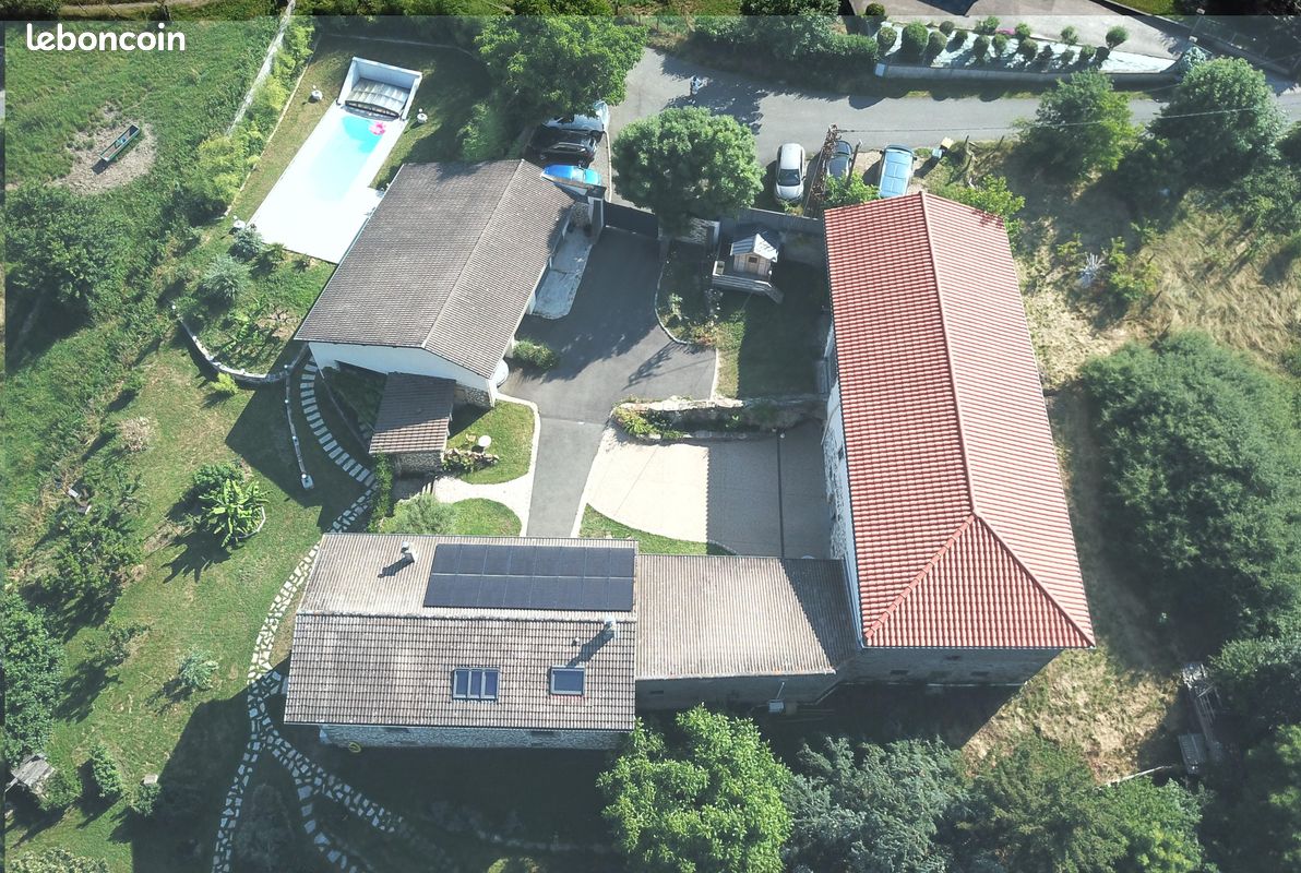 Maison 177 m² · à L'Étrat · 177 m² · 750 000 €