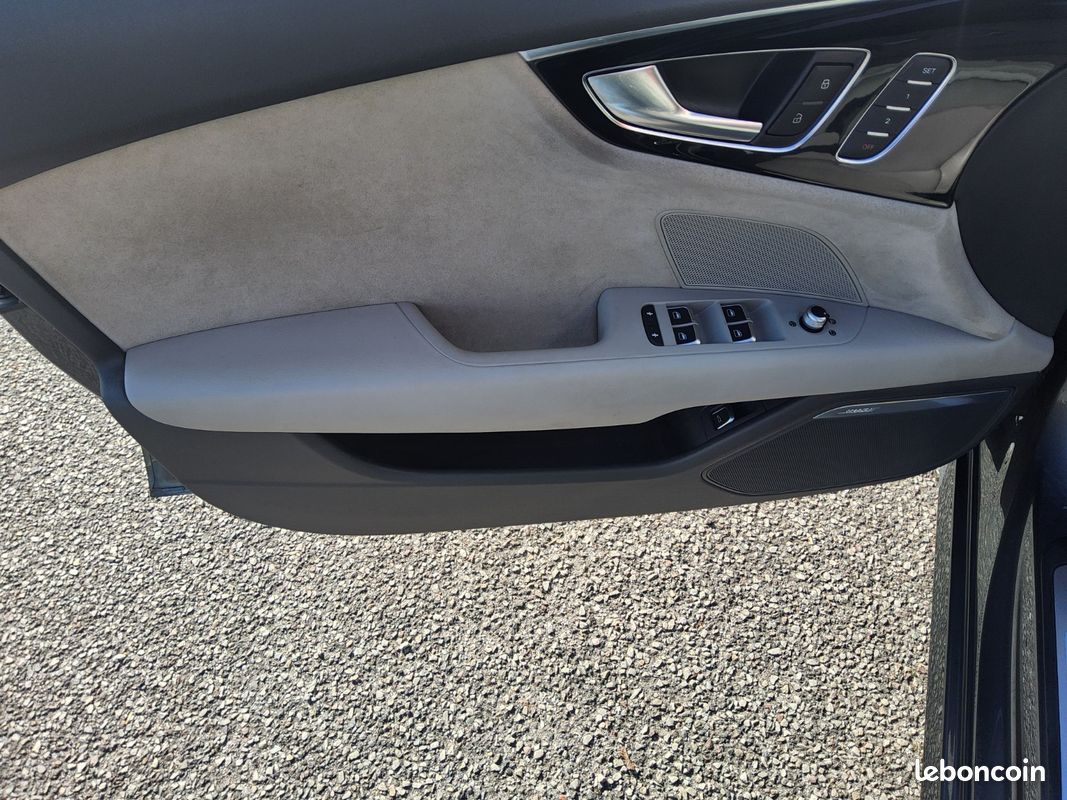 AUDI A7 SPORTBACK 2.0 TFSi 252 S tronic 7 Quattro Avus 1ER MAIN (image 20)