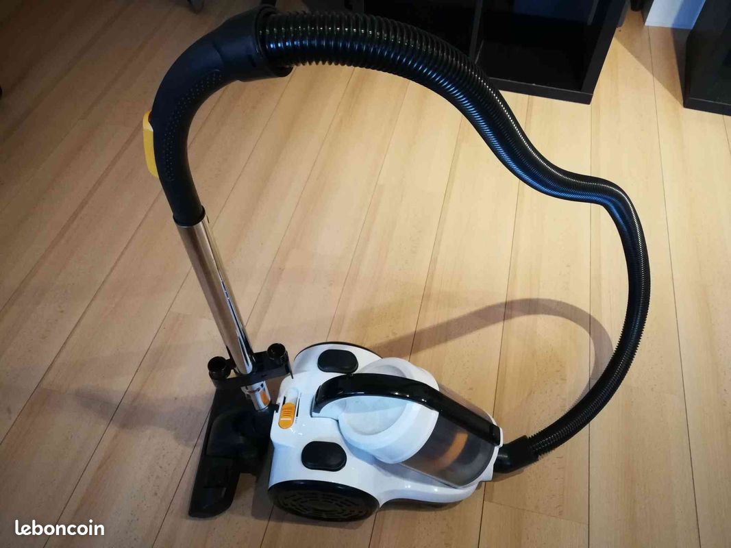 Aspirateur Fonctionnel (DON) - [Exceline : Cyclo Clean 05] (image 1)