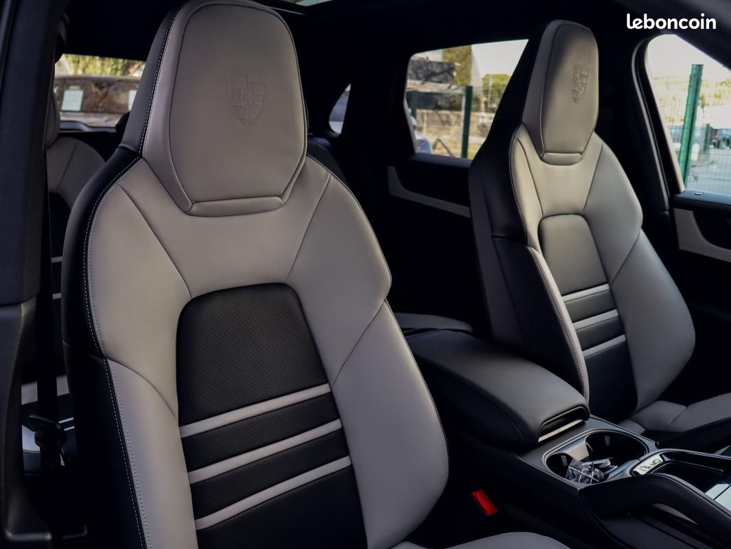 Porsche Cayenne E-Hybrid 3.0 V6 470 ch Black Edition (image 26)