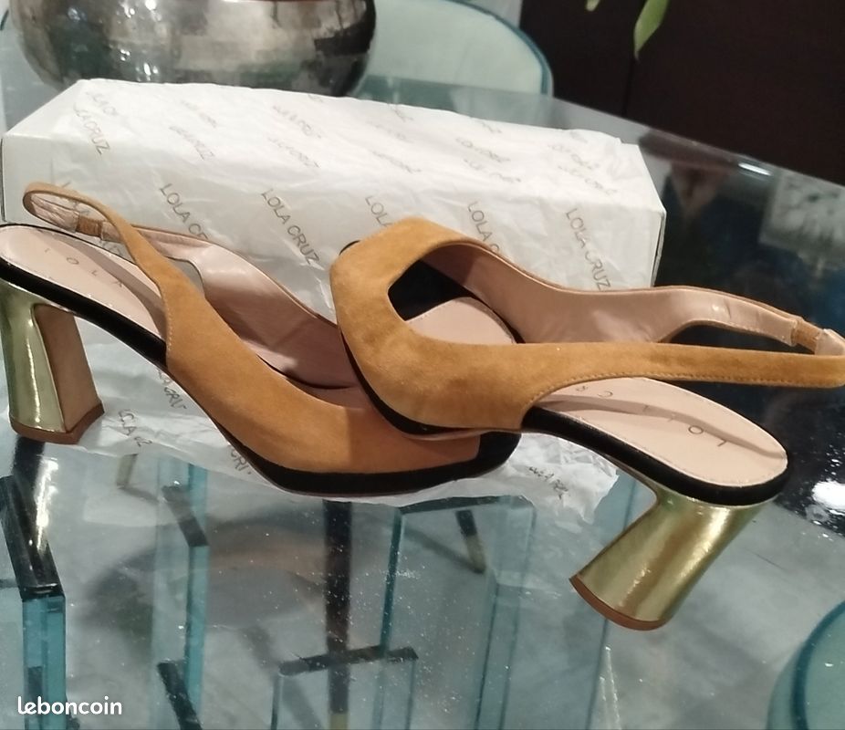 Magnifiques sandales à talons LOLA CRUZ. T37. Comme neuves (image 1)