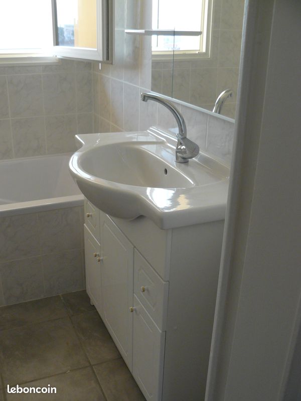 Appartement 4 pièces 62 m² · à Roussillon · 62 m² · 650 €