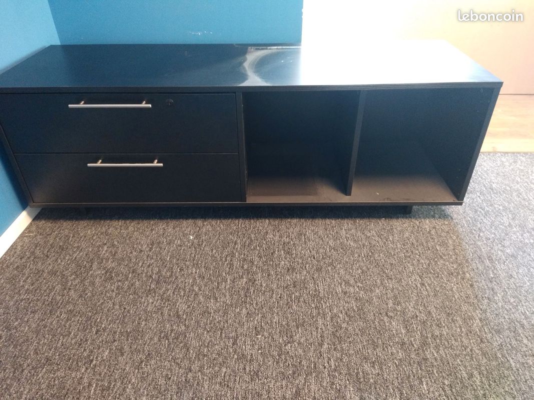 Bureau (image 2)
