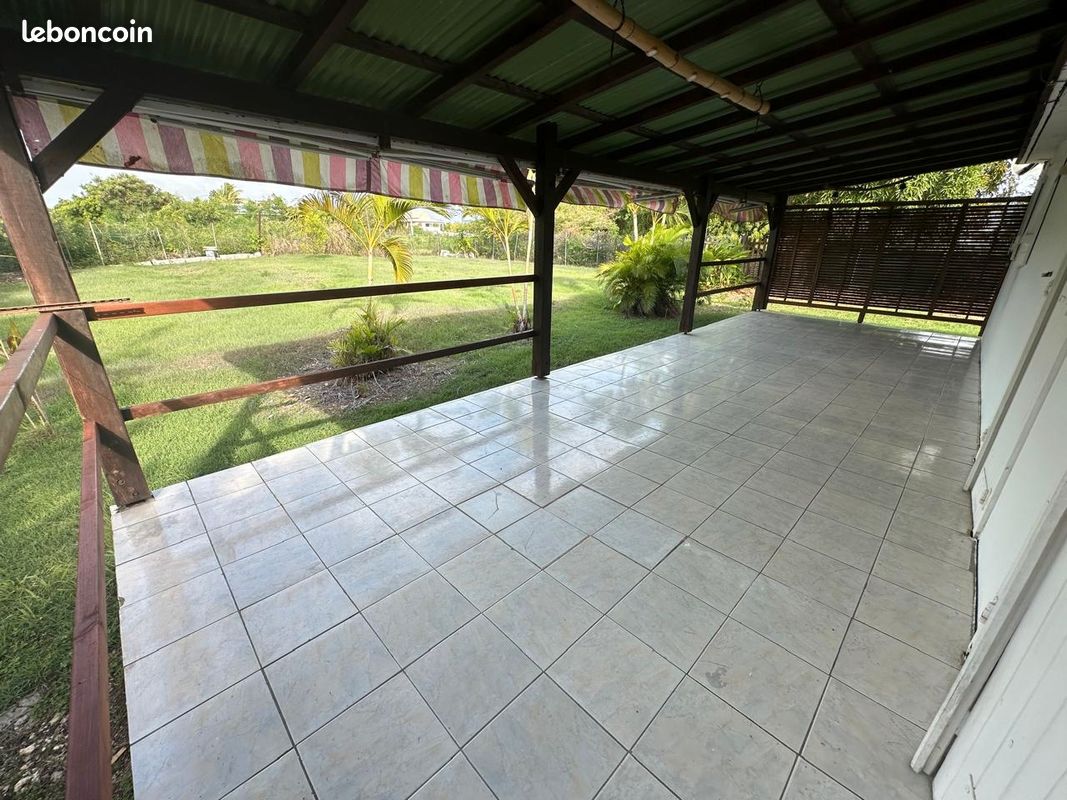 Maison 4 pièces 80 m² · à Saint-François · 80 m² · 1 000 €