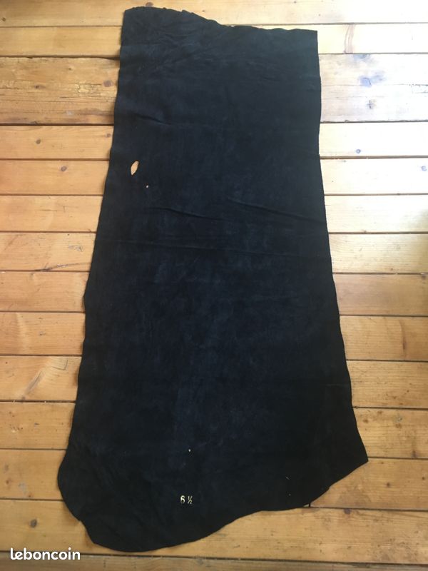 Cuir de cheval noir (image 1)