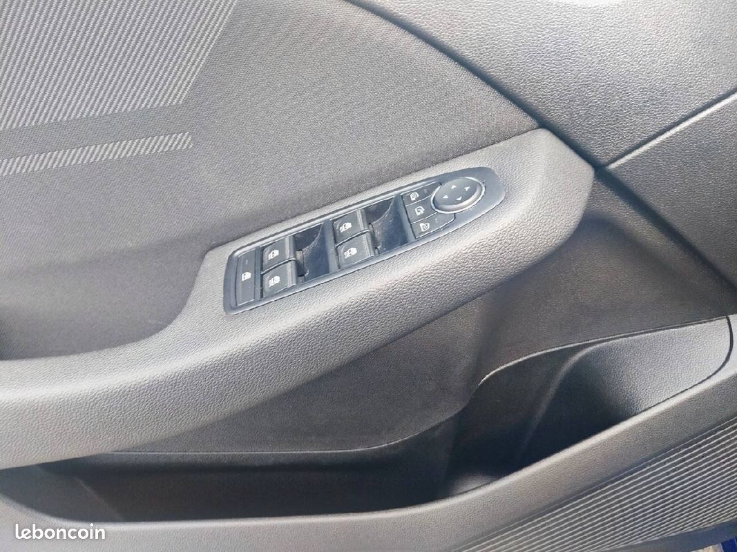 RENAULT Clio E-Tech full hybrid 145 Esprit Alpine (image 11)