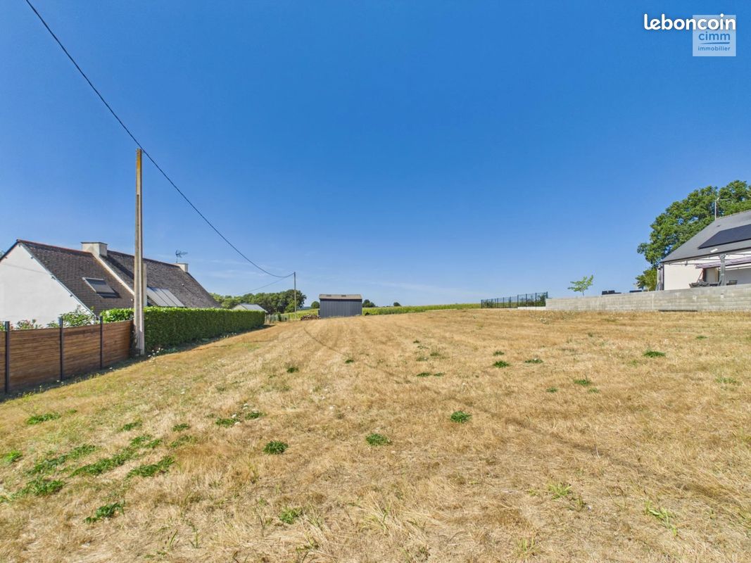 Terrain 900 m² · à Saint-Séglin · 900 m² · 37 490 €