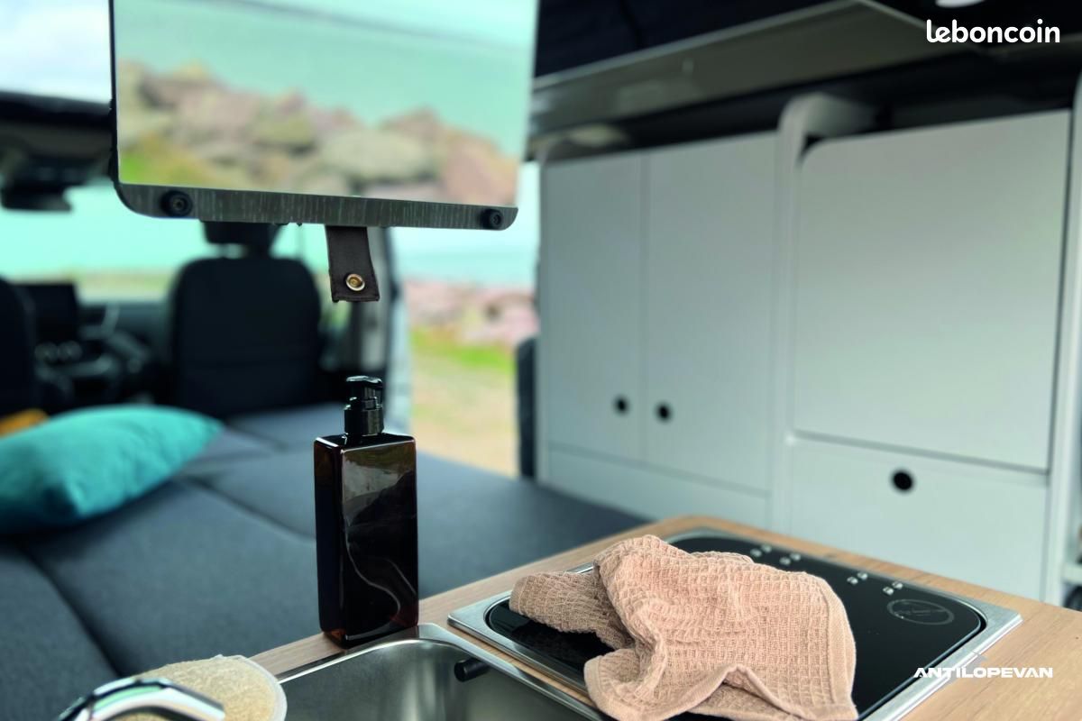 Renault Trafic ANTILOPE VAN FLEX PLUS PH. 3 L1H1 GRAND CONFORT 2800 BLUE DCI 130 DE 2 A 4 PLACES ... (image 19)