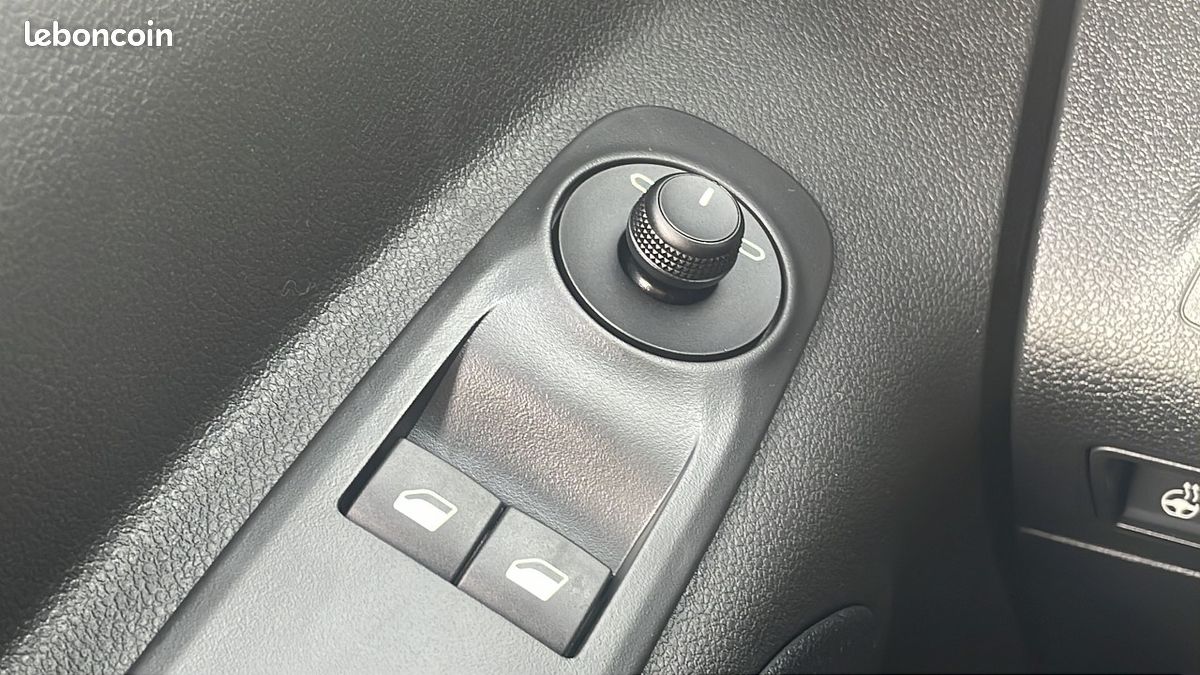 Opel COMBO LIFE TAILLE M - 1.5 BLUEHDI 100CH S&S ELEGANCE 5 PLACES (image 20)