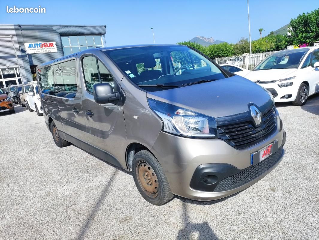 Renault Trafic 1.6 dci 125 confort 9 places (image 3)