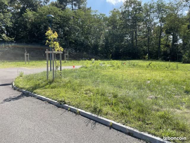 Terrain 550 m² Arsac · 135 000 €