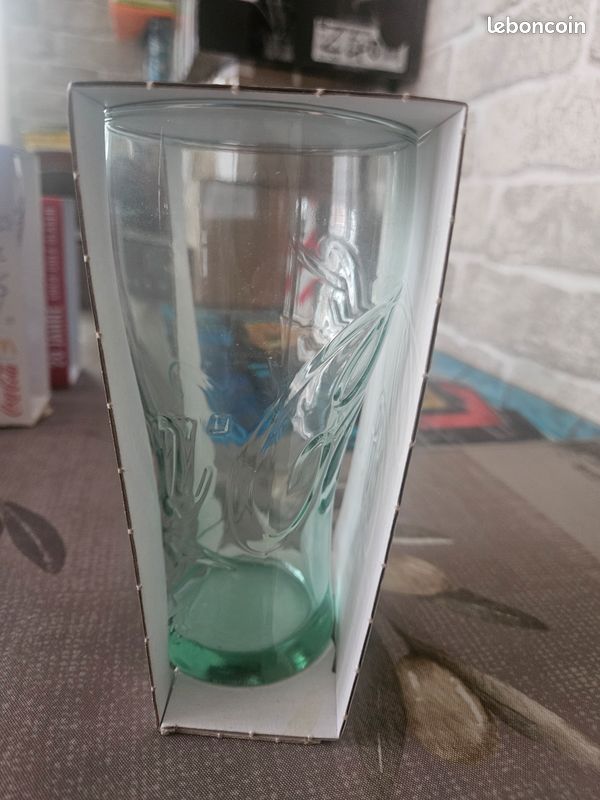 Verre Coca-Cola de McDonald's 2024 vert (image 2)