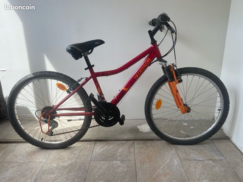VTT enfant/ado rouge DECATHLON BTWIN Rockrider 24'' Vélos