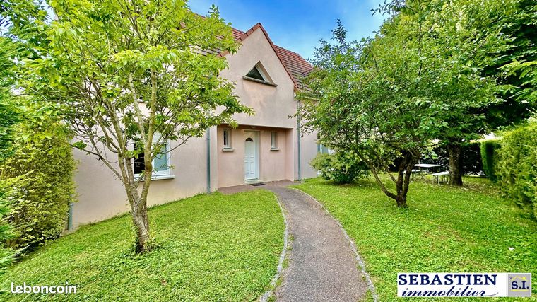 Villa 7 pièces 155 m²
