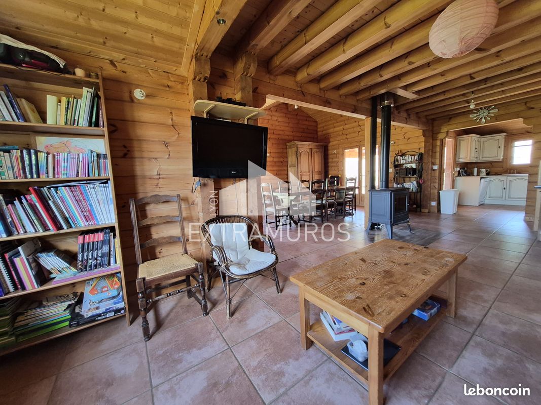 Maison 6 pièces 152 m² · à Saint-Pierre-la-Palud · 152 m² · 449 000 €