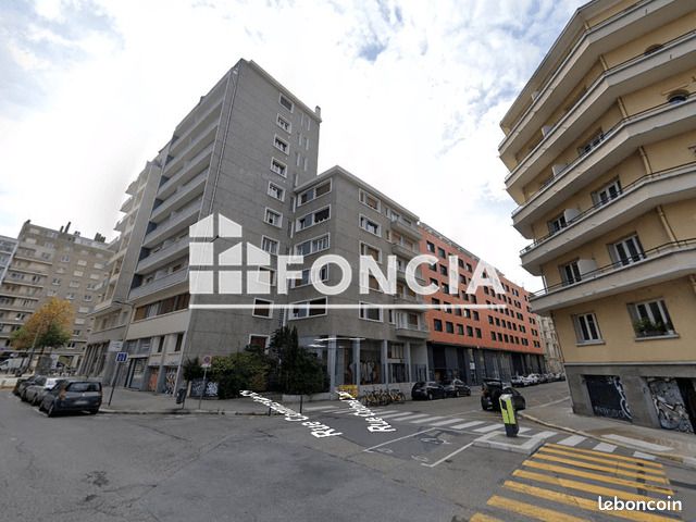 Appartement 2 pièces 52 m² · à Grenoble · 52 m² · 650 €