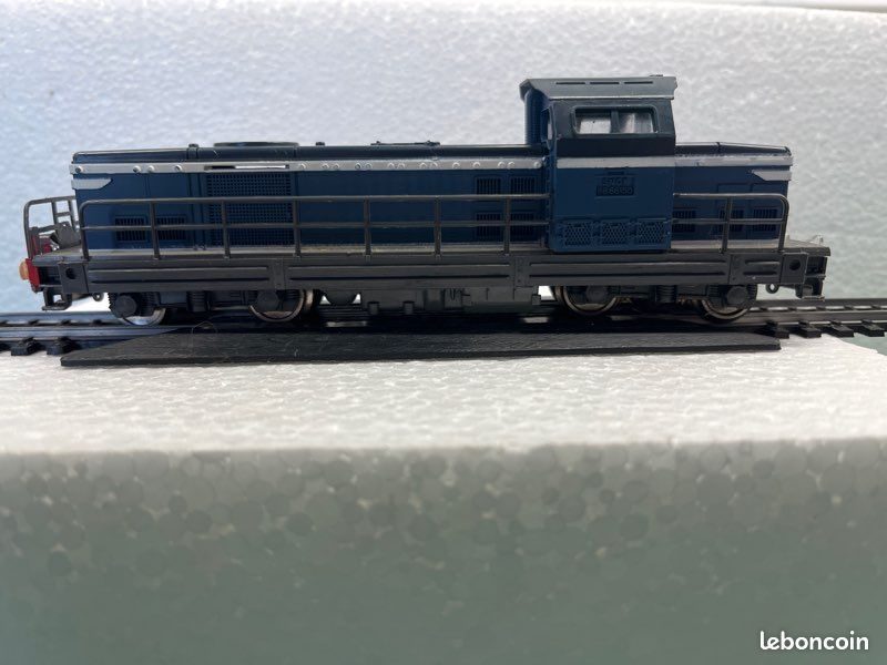 2 Locomotives Jouef électriques - BB 66150 Bleu Et BB 13001 Bleu Gris - Époque 4