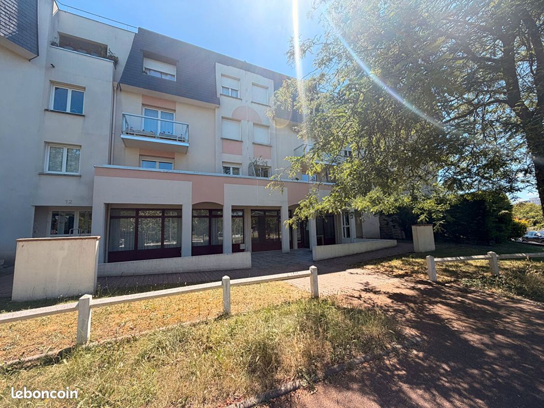 Appartement 2 pièces 52 m² · à Chatou · 52 m² · 1 050 €/mois