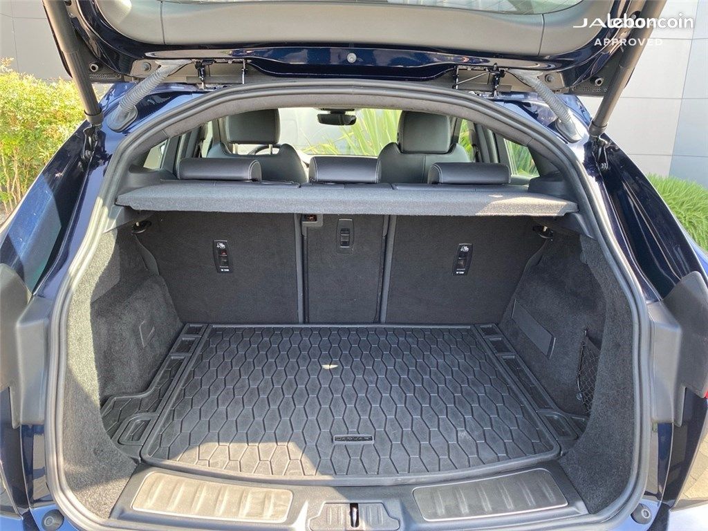 Jaguar E-PACE P-300E CH PHEV AWD BVA R-Dynamic SE (image 15)