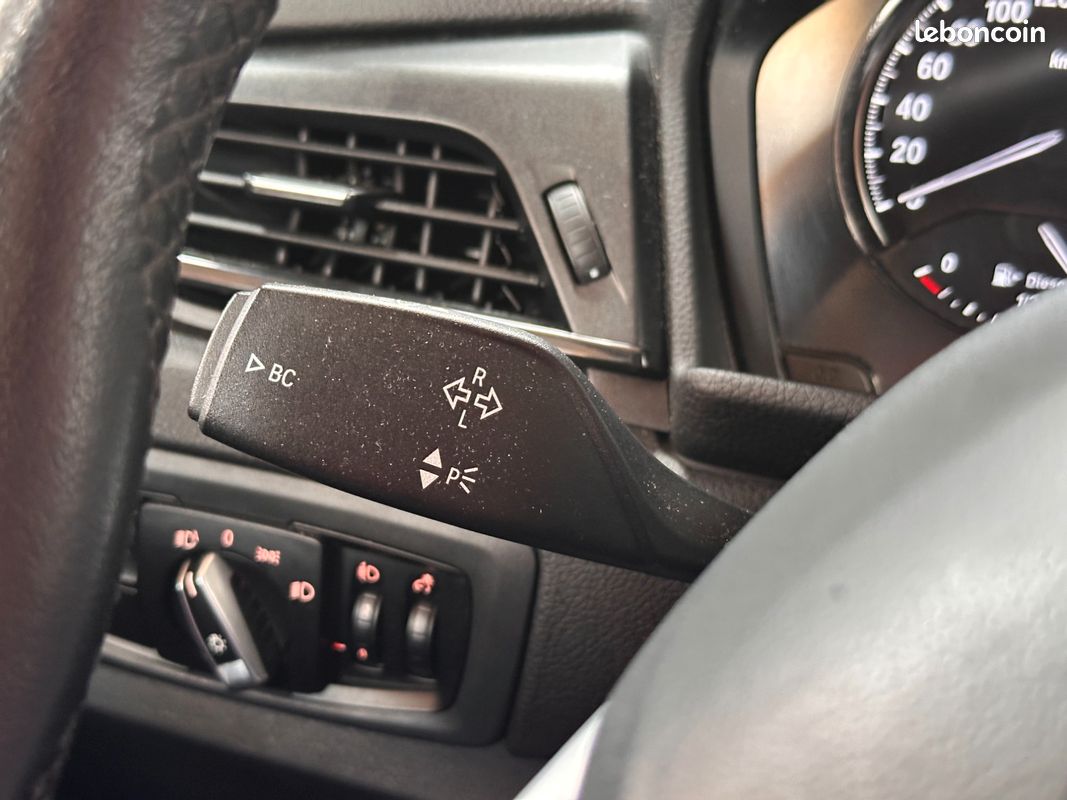 BMW SERIE 2 GRAN-TOURER 1.5 216 D 115 BUSINESS DESIGN DKG BVA - 7 PLACES - FACTURES D'ENTRETIEN - VIDANGE BVa (image 22)