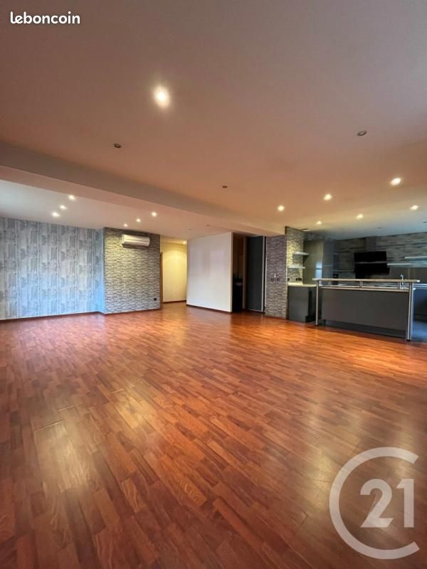 Appartement 4 pièces 102 m² · à Boulay-Moselle · 102 m² · 900 €