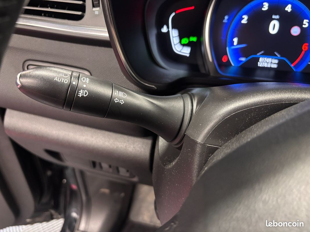 RENAULT KADJAR TCe 130 Energy Intens (image 17)