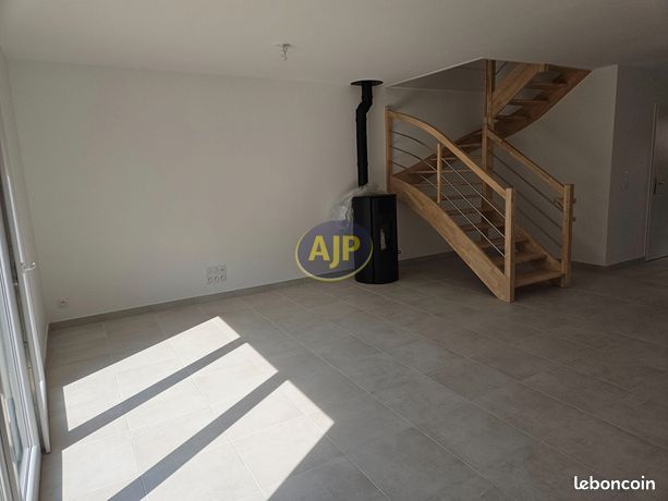 https://img.leboncoin.fr/api/v1/lbcpb1/images/b0/4e/60/b04e608fa27cf162802009df30e712be0b657866.jpg?rule=ad-image
