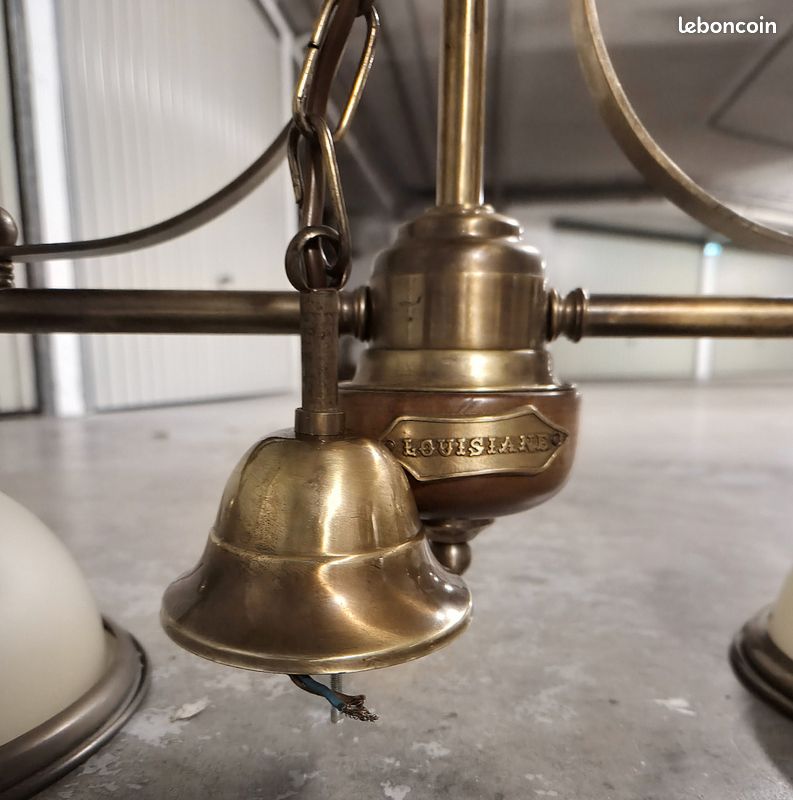 Suspension Double Menzel Billard – Laiton Doré Et Opaline – E27 – Très Bon état