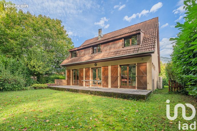 Manoir 6 pièces 139 m²