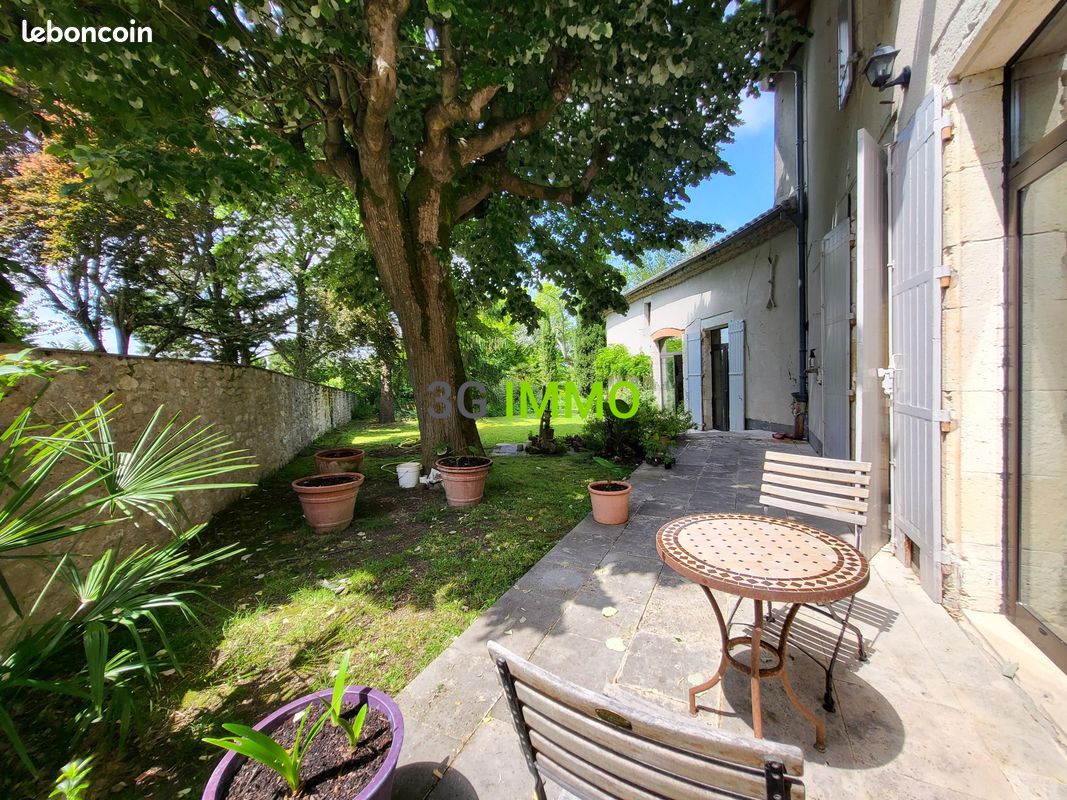 Maison 6 pièces 170 m² · à Bourg-de-Visa · 170 m² · 263 000 €