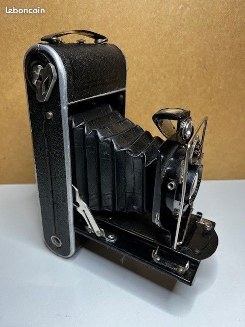appareil photo Ancien à soufflet DIALUX LUMIERE +sacoche