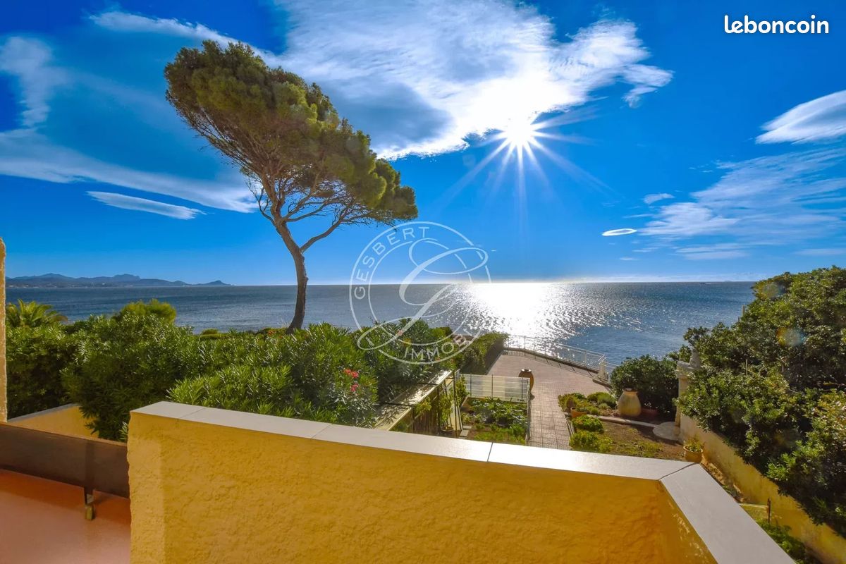 Maison 4 pièces 92 m² · à Fréjus · 92 m² · 650 000 €